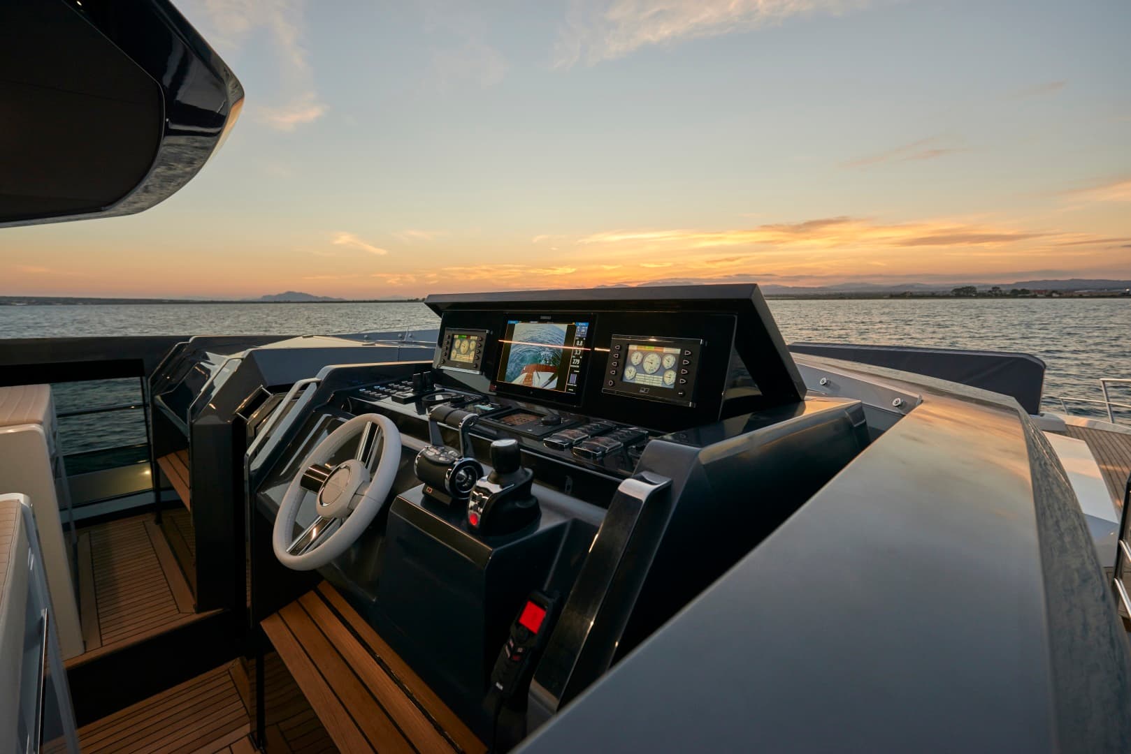 2022 Astondoa 100 Century — photo 14