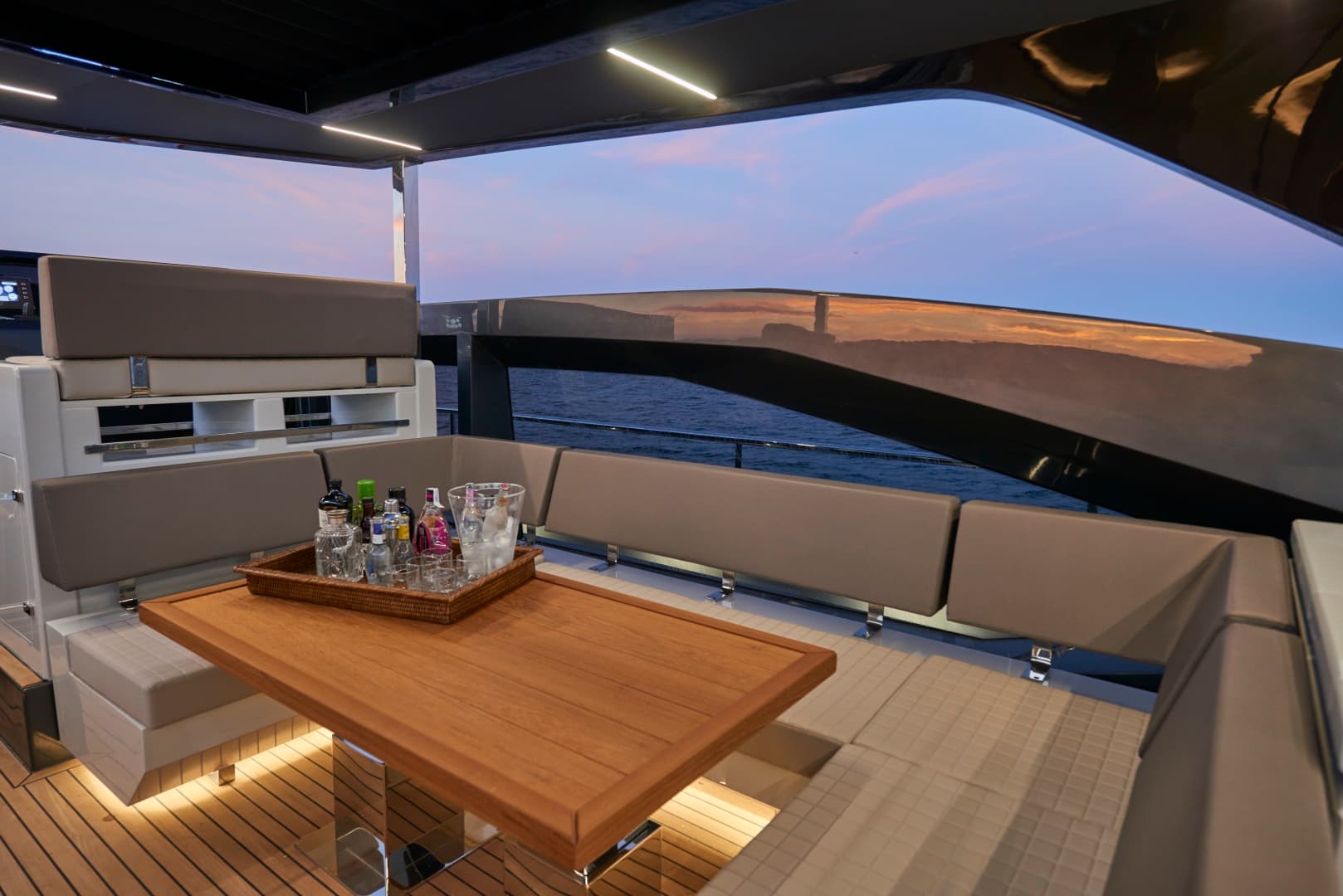 2022 Astondoa 100 Century — photo 18