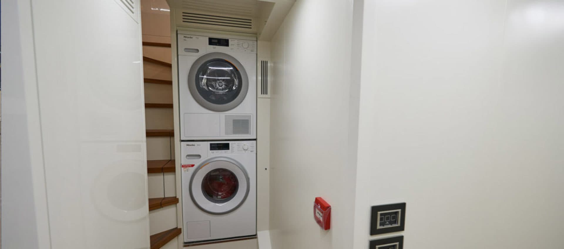 2022 Astondoa 100 Century — photo 56