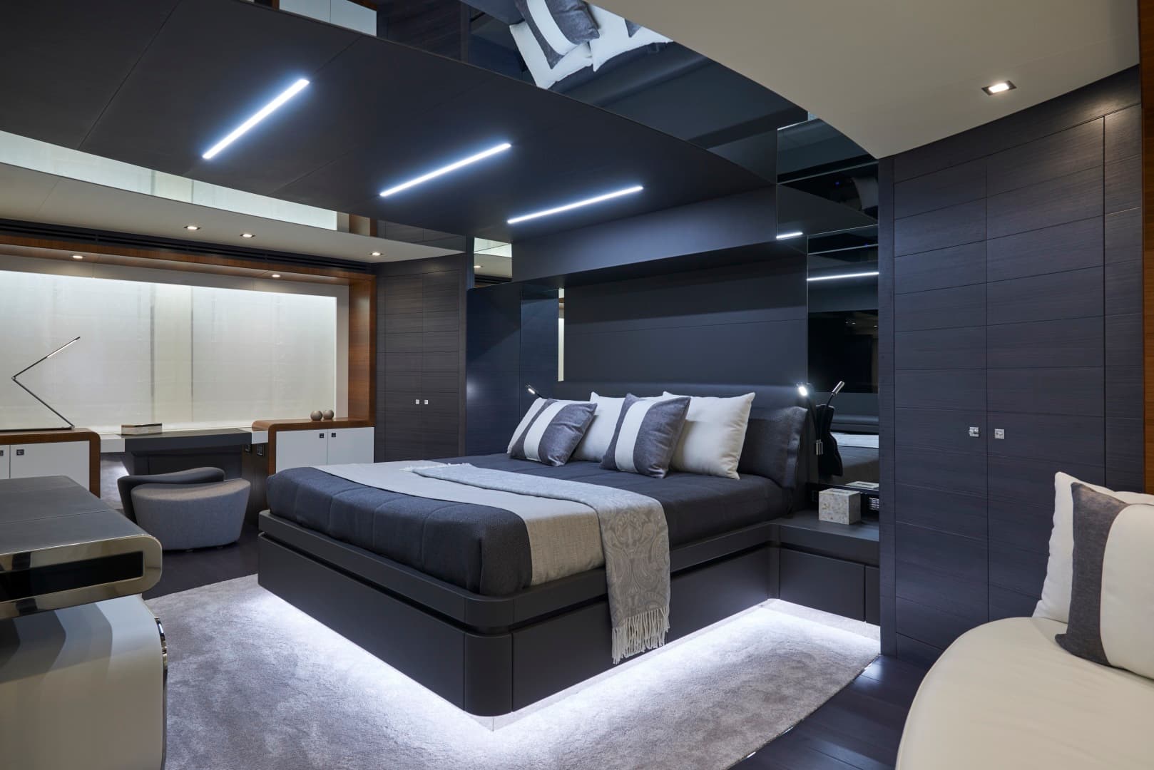 2022 Astondoa 100 Century — photo 39