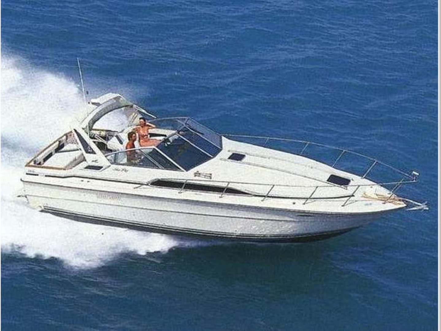 1988 Sea Ray 340 Express Cruiser — photo 31