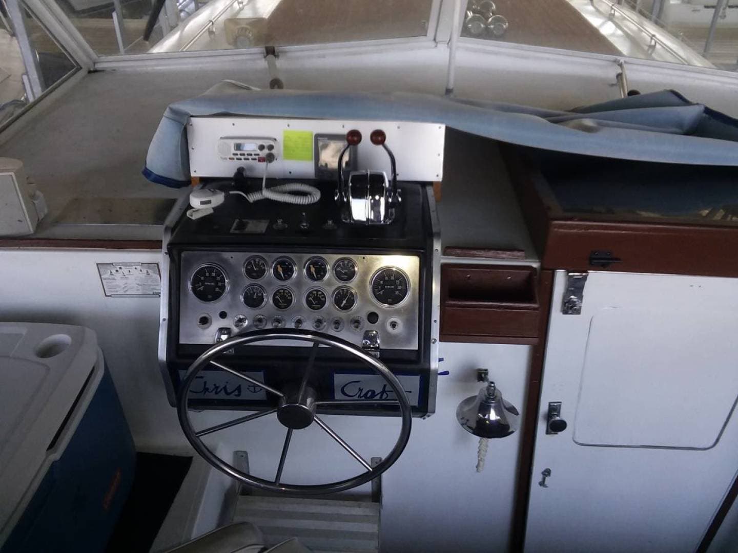 1979 Chris-Craft Catalina — photo 10
