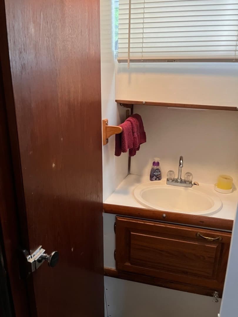 1979 Chris-Craft Catalina — photo 31