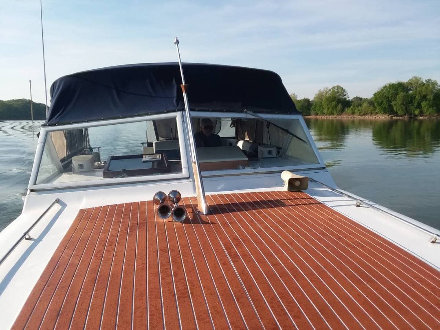 1979 Chris-Craft Catalina — photo 2