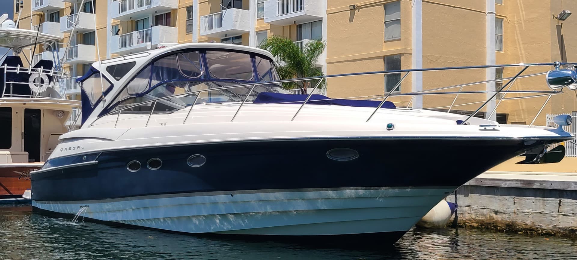 2007 Regal 4460 Commodore — photo 3