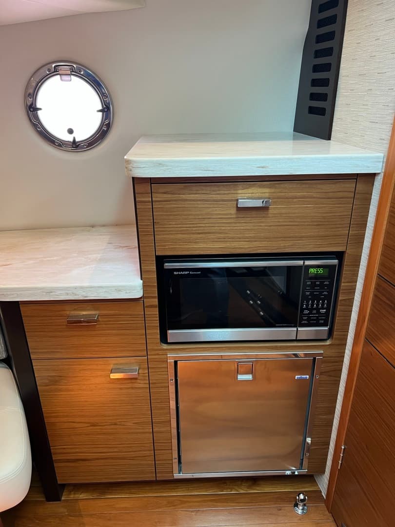 2016 Tiara Yachts Q44 — photo 15