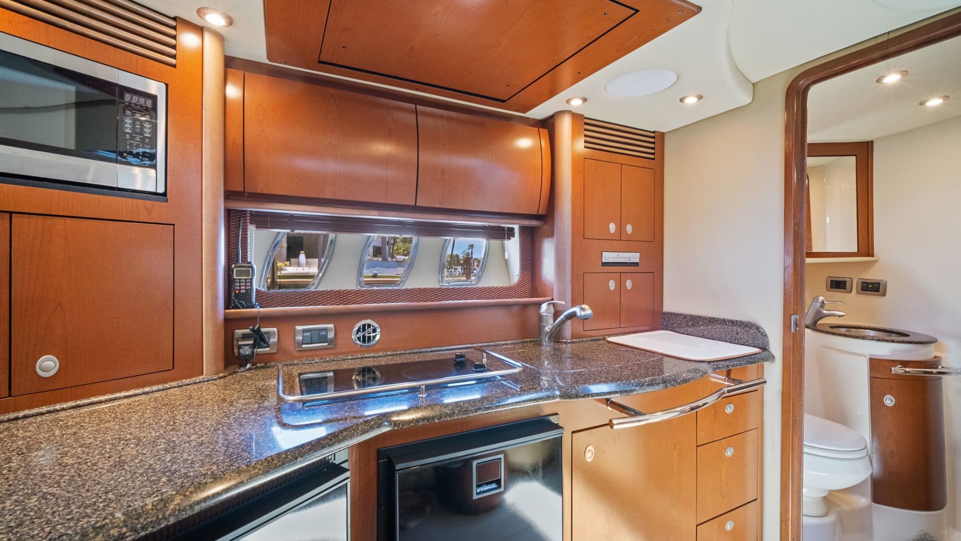 2007 Sea Ray 40 Sundancer — photo 36