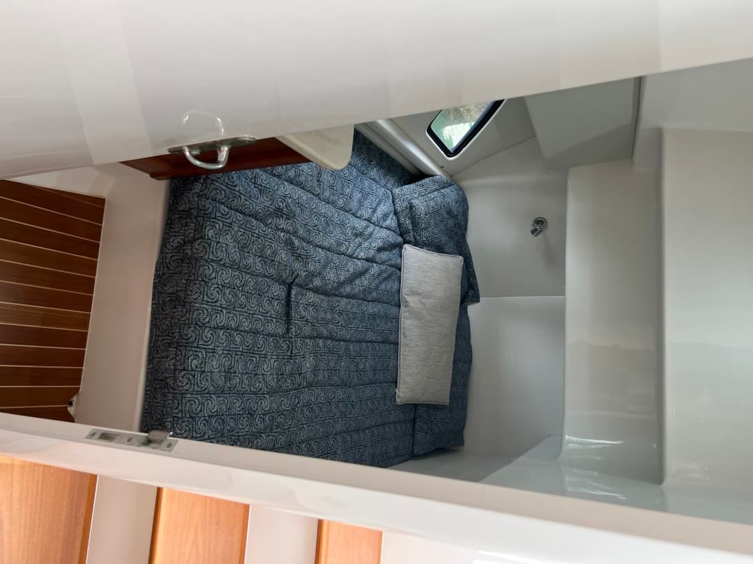 2019 Intrepid 475 Sport Yacht — photo 22