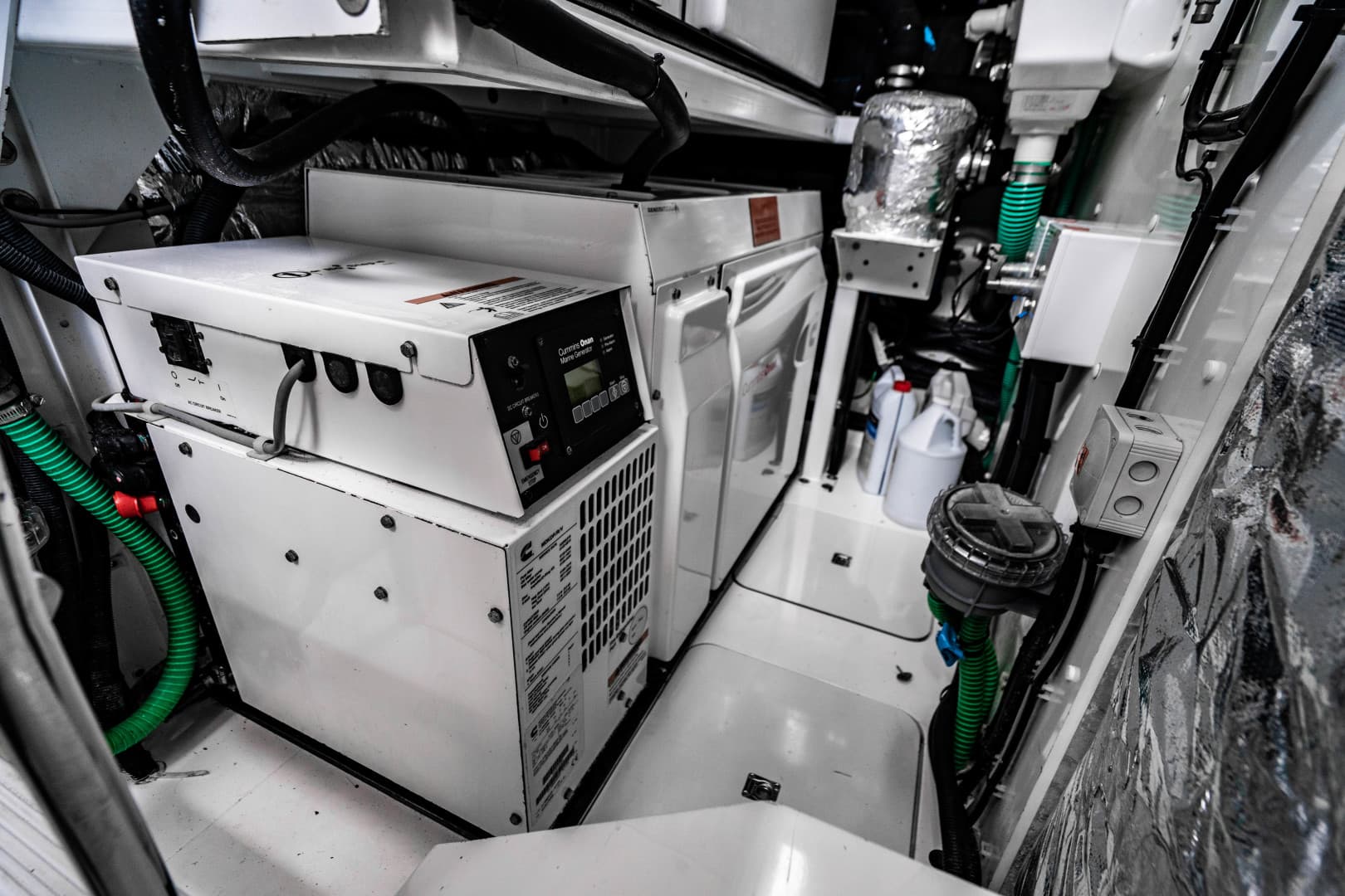 2018 Princess F62 — photo 109