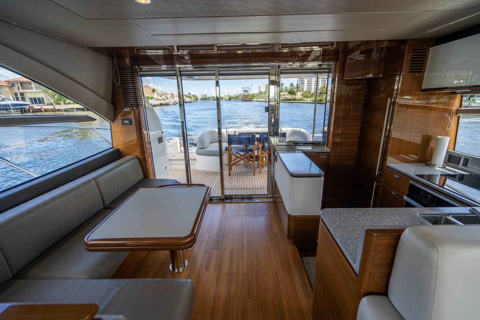 2018 Princess F62 — photo 71