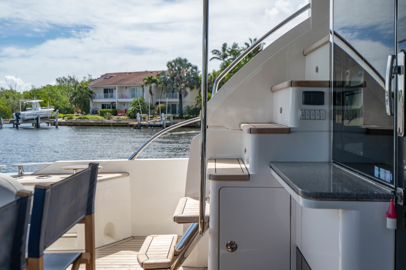 2018 Princess F62 — photo 28