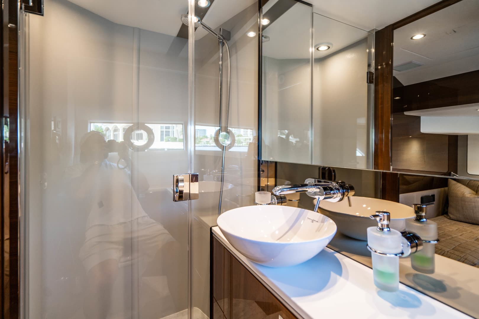 2018 Princess F62 — photo 84