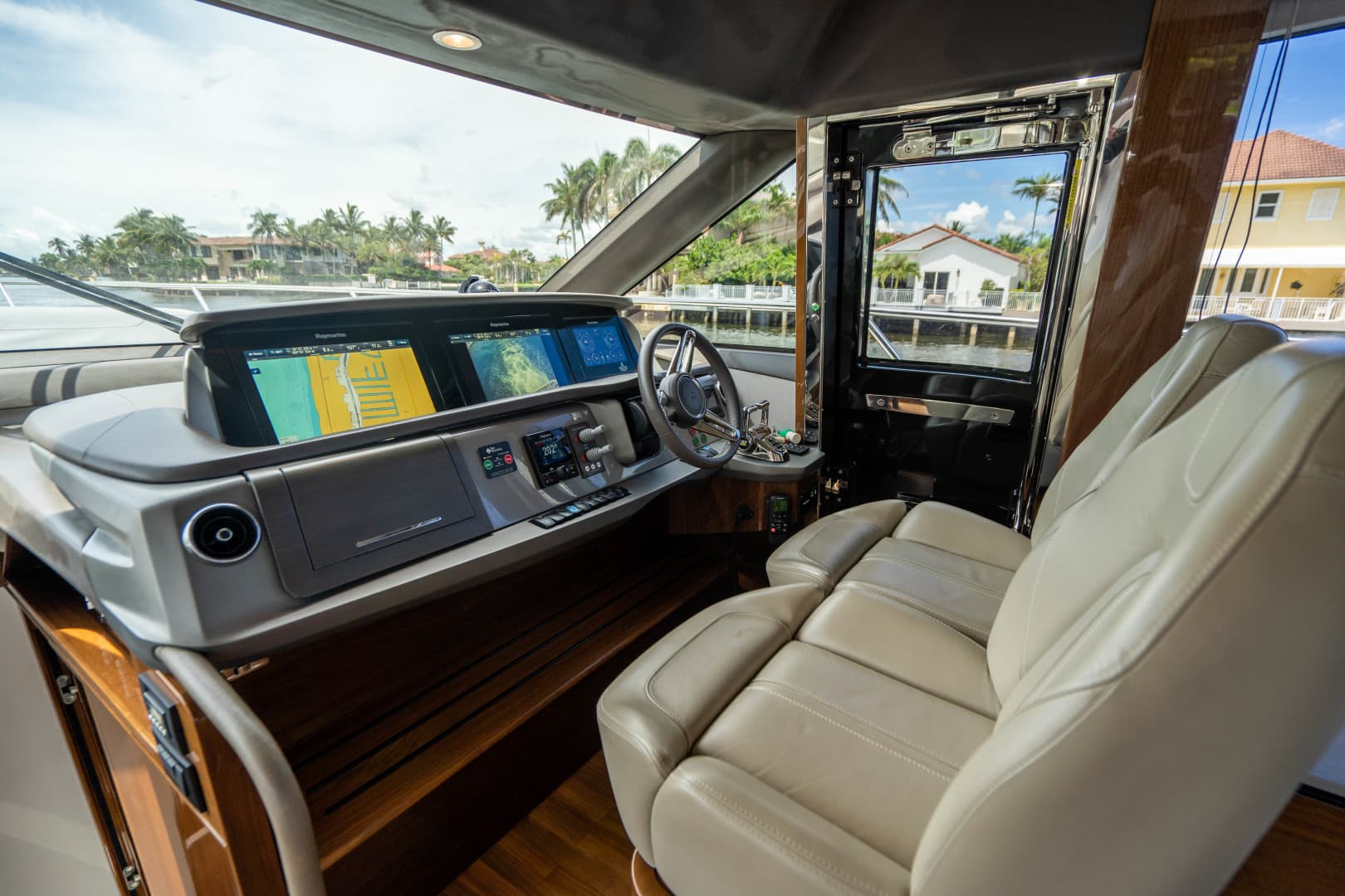 2018 Princess F62 — photo 64