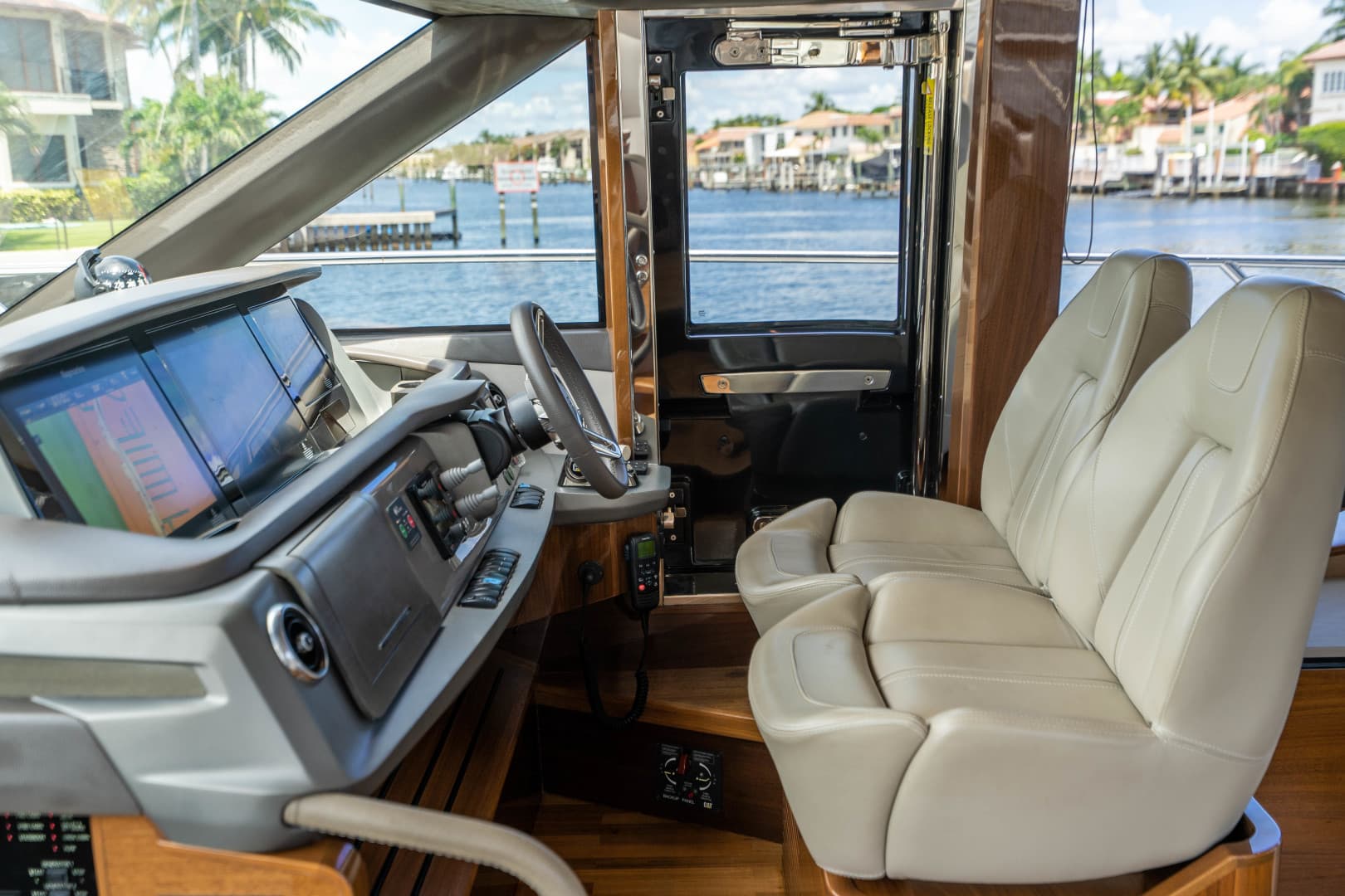 2018 Princess F62 — photo 70