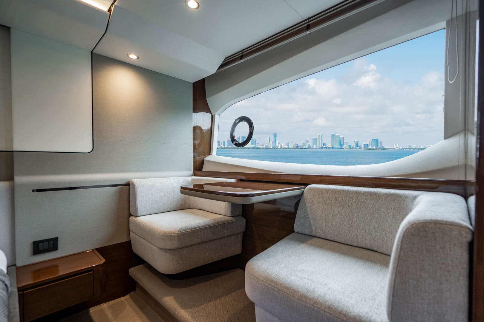 2018 Princess F62 — photo 96