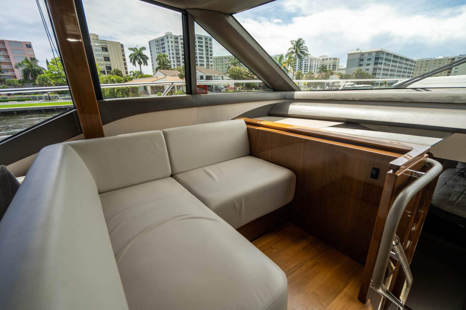 2018 Princess F62 — photo 63