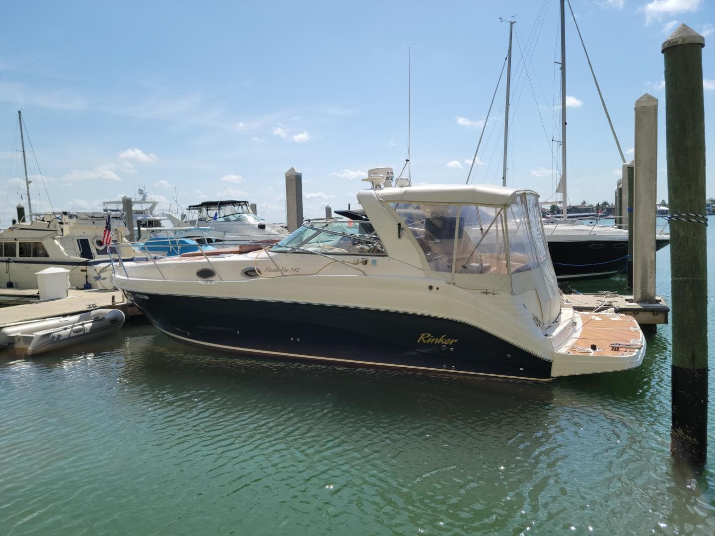 2005 Rinker 342 Fiesta Vee — photo 3