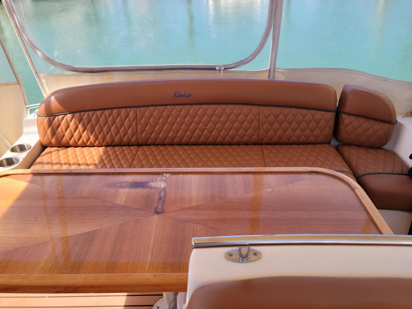 2005 Rinker 342 Fiesta Vee — photo 10