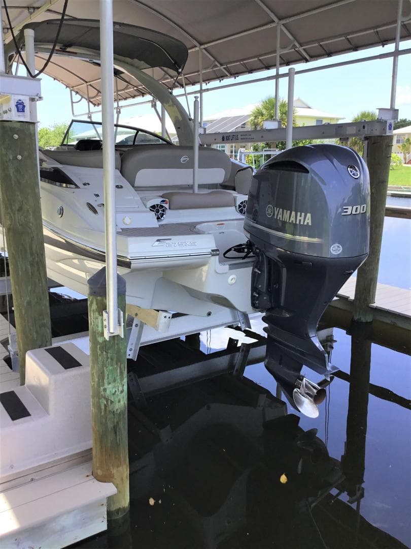 2019 Crownline E275 Xs — photo 4