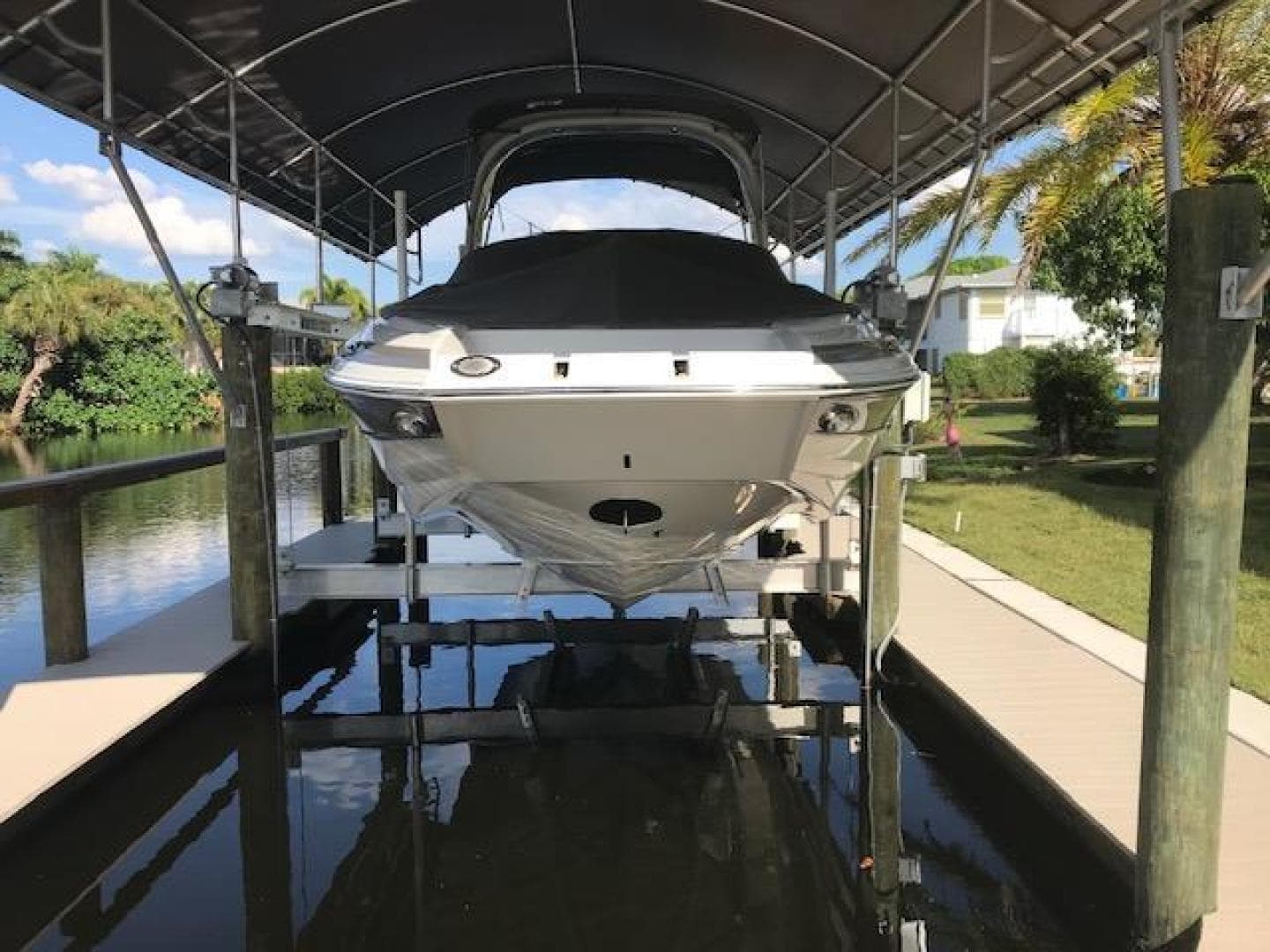 2019 Crownline E275 Xs — photo 15