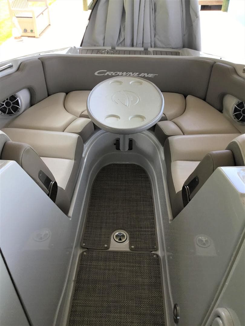 2019 Crownline E275 Xs — photo 12