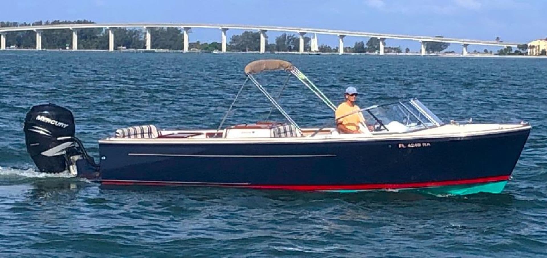 2016 Vanquish 26 Runabout — photo 1