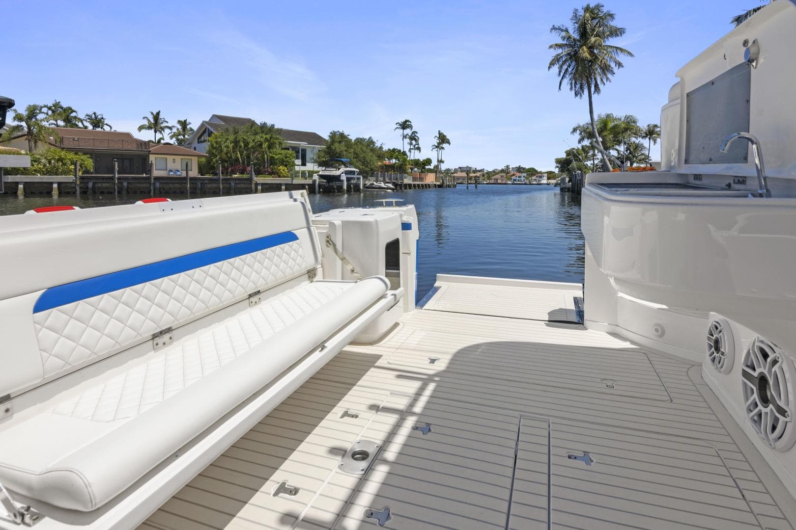 2020 Intrepid 477 Evolution — photo 10