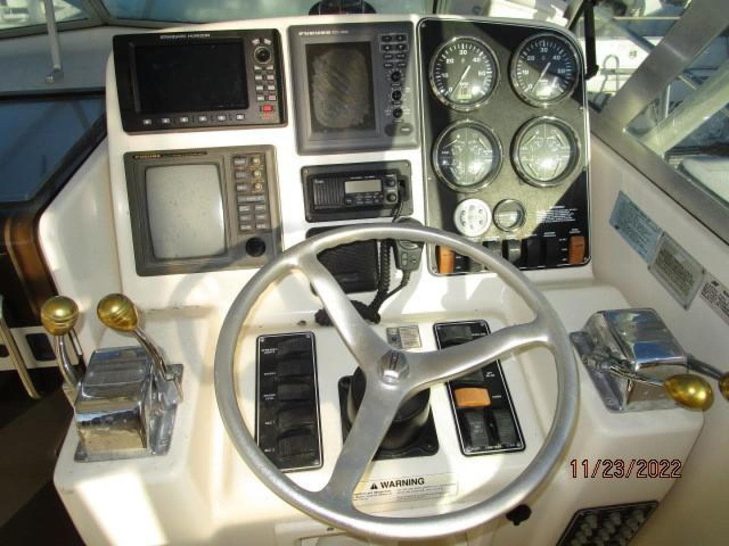 2000 Pursuit 3000 — photo 20