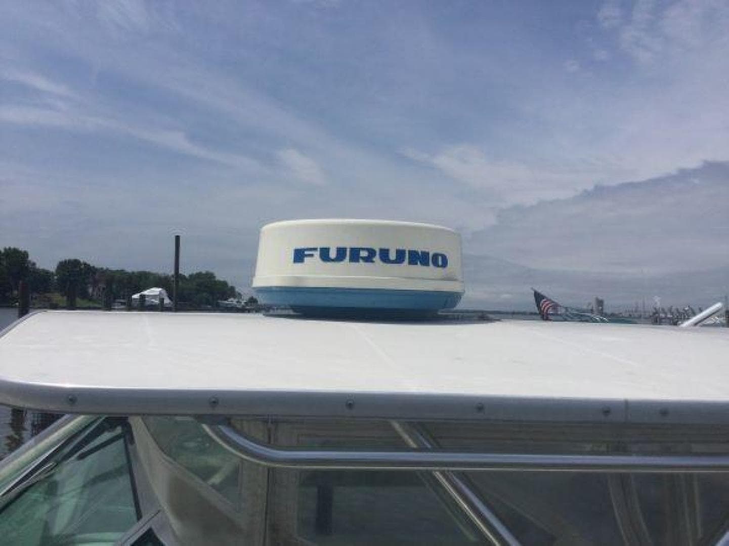 2000 Pursuit 3000 — photo 8