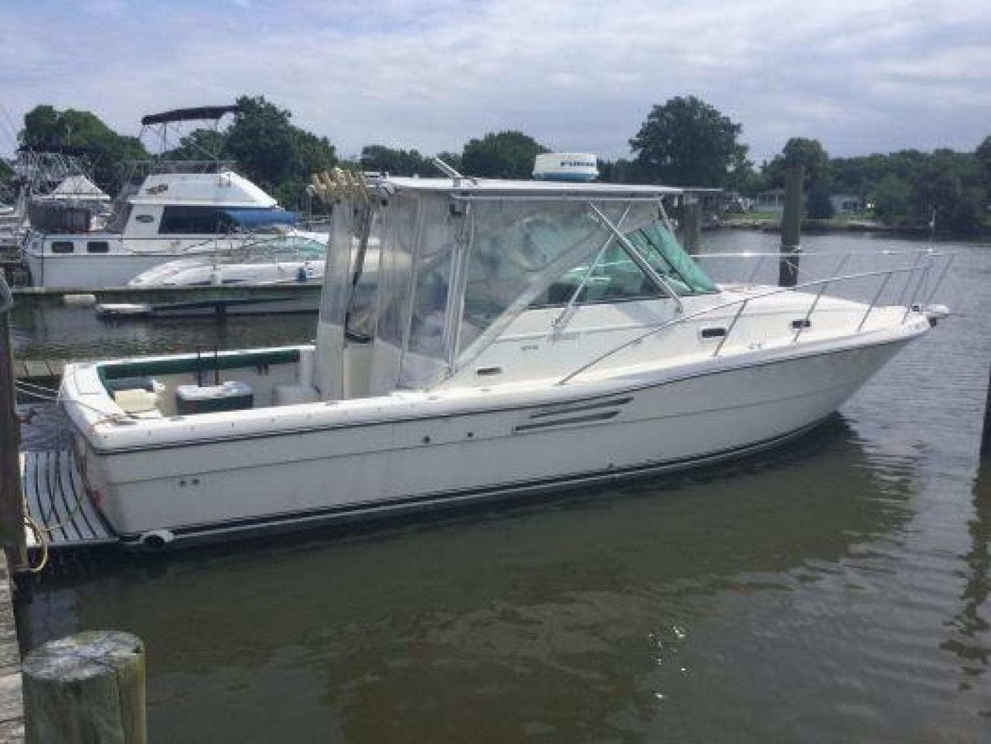 2000 Pursuit 3000 — photo 1