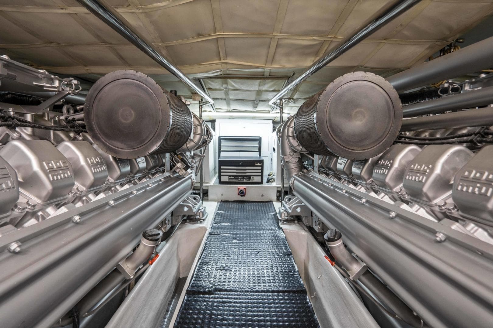 2005 Pershing 76 — photo 47