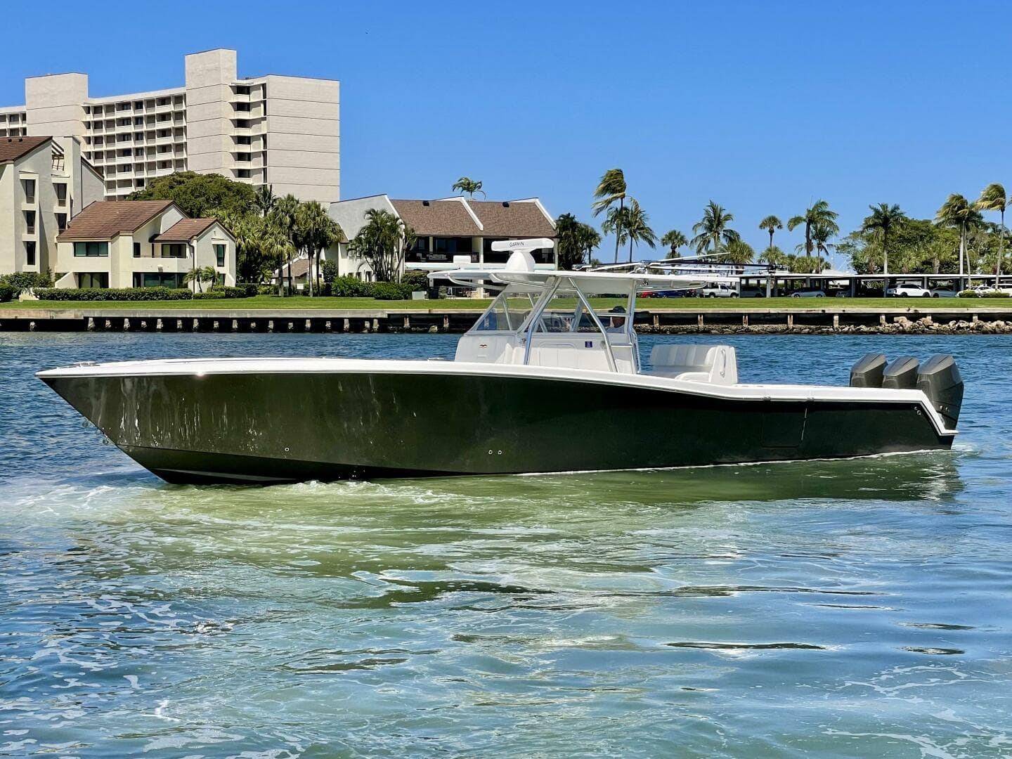 2014 Invincible Open Fisherman — photo 26