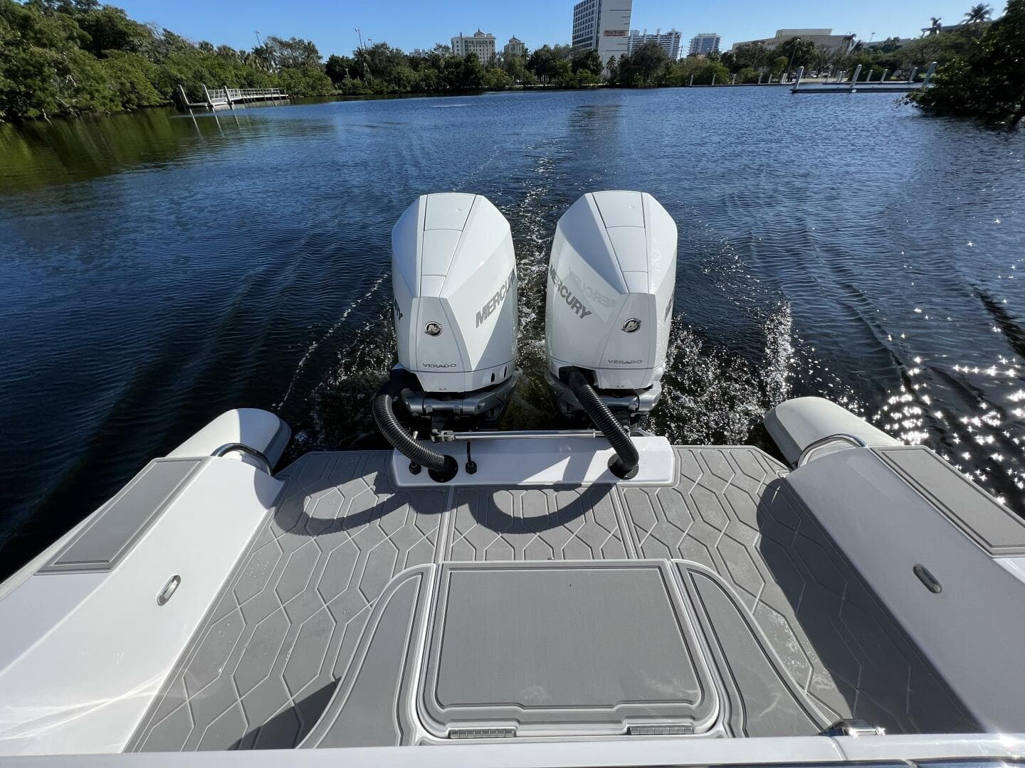 2025 Airship 340 — photo 5