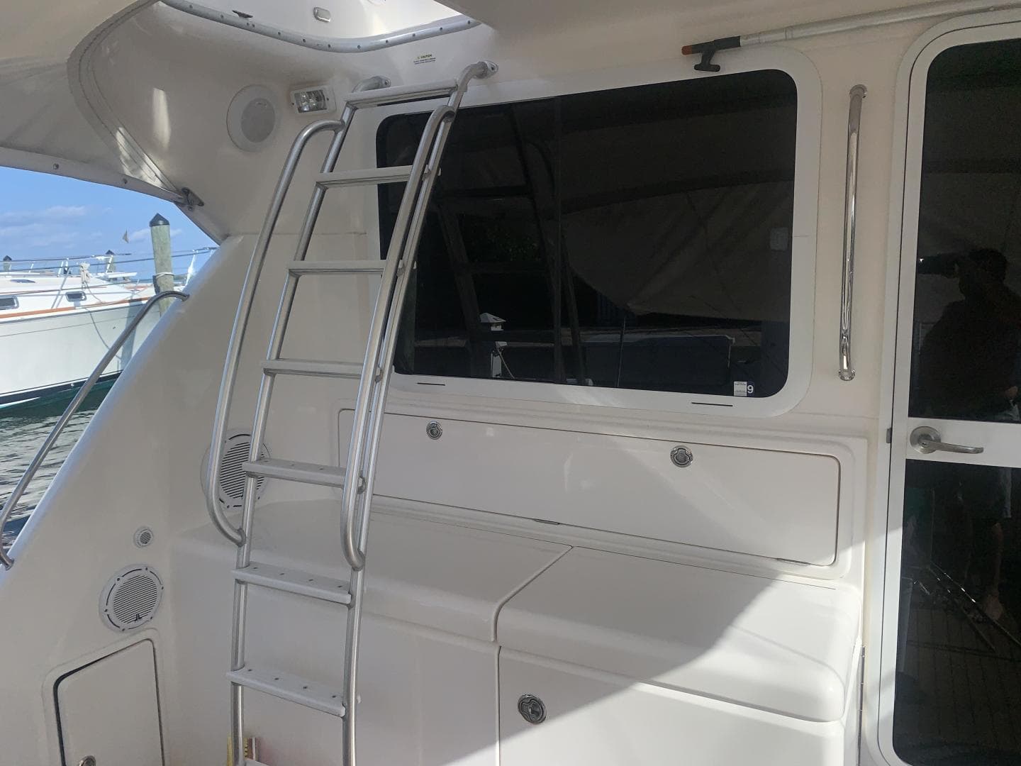 2008 Riviera 51 Flybridge — photo 23