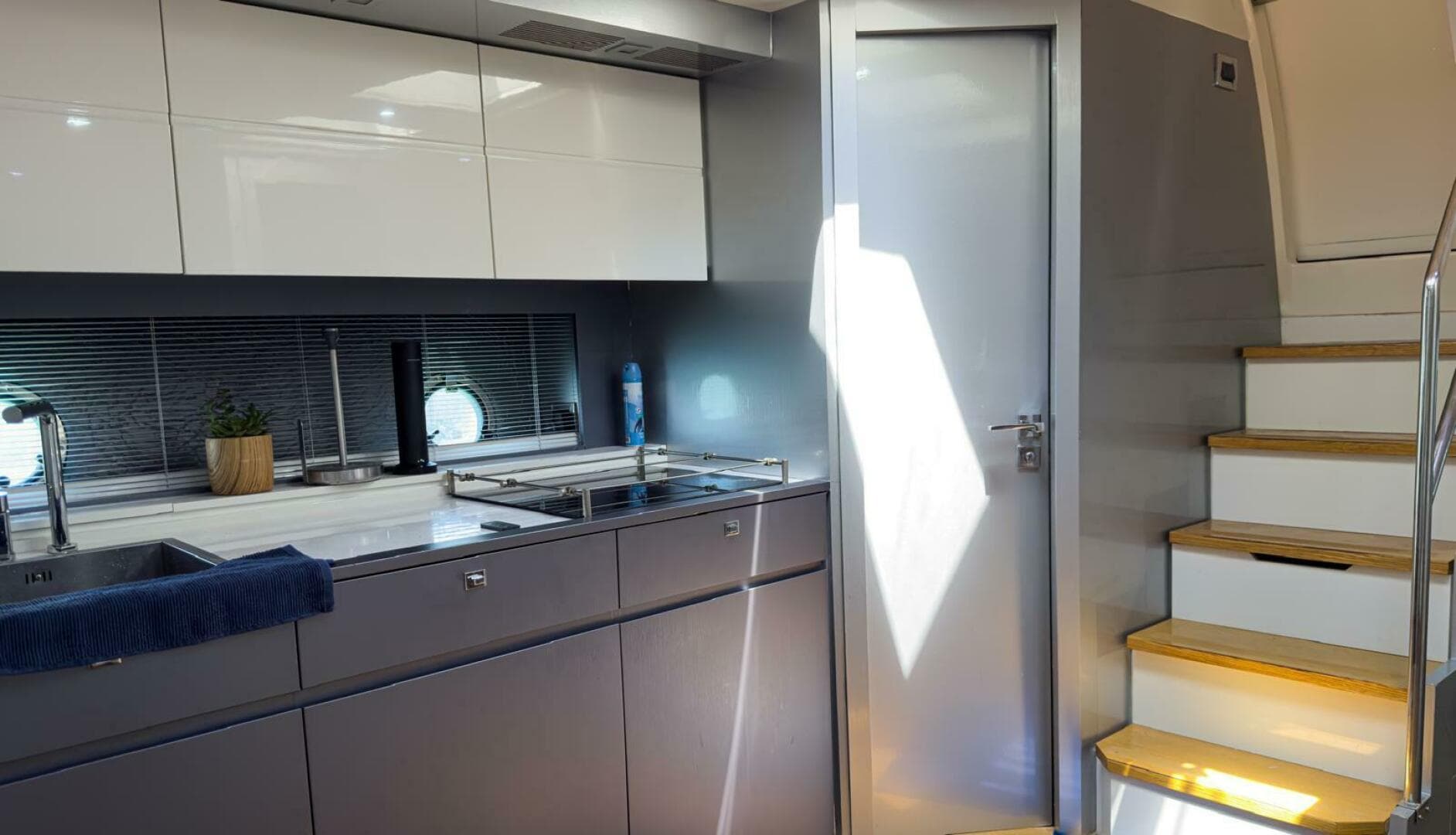 2013 Azimut Atlantis — photo 35