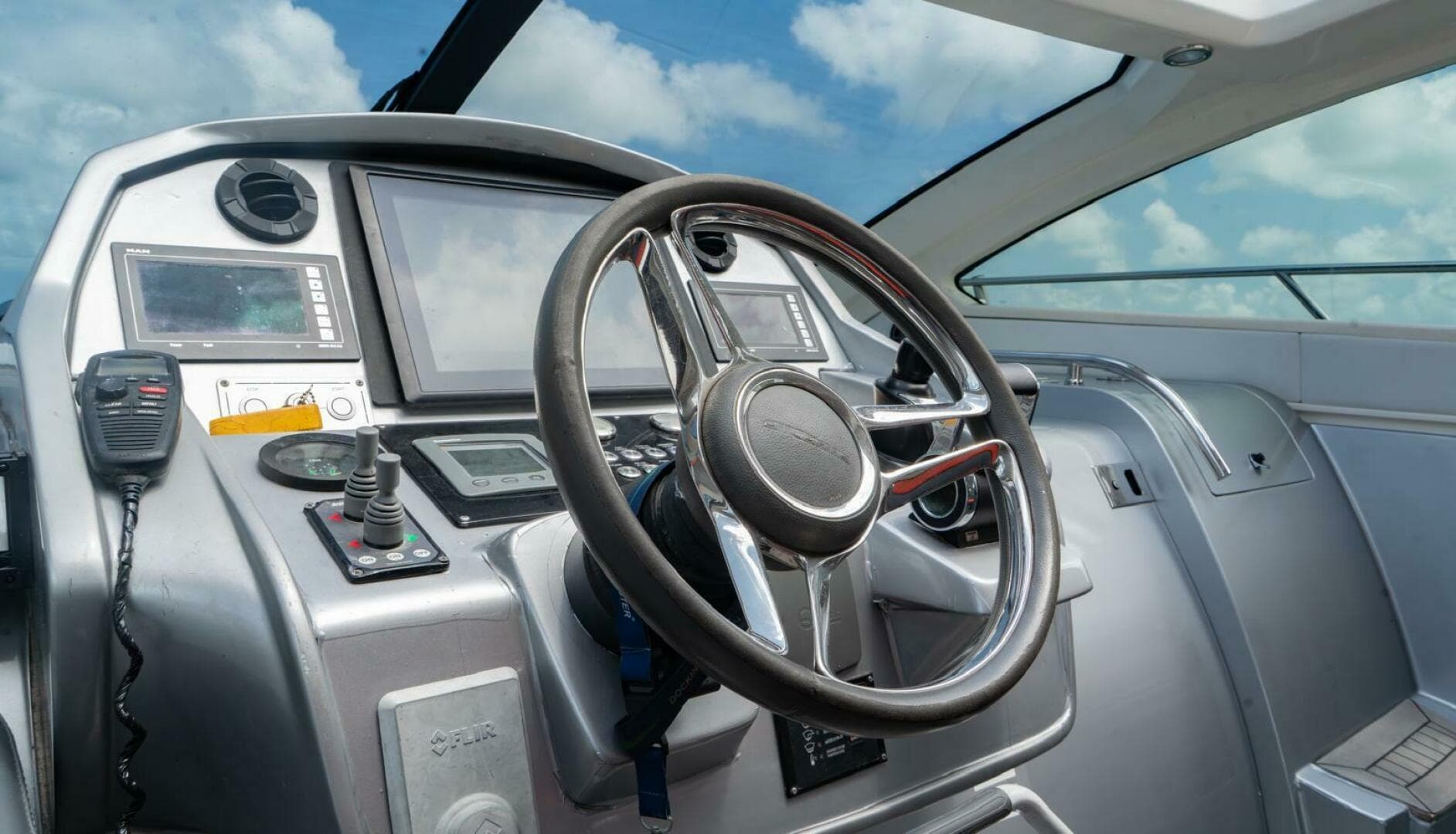 2013 Azimut Atlantis — photo 32