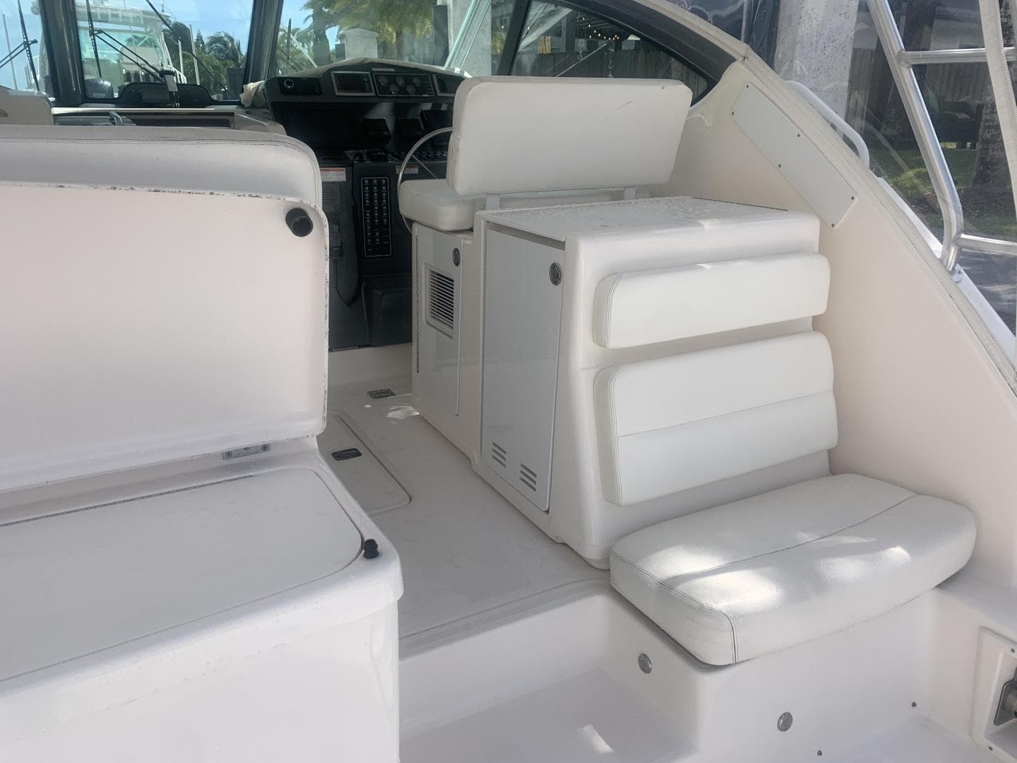 2008 Tiara Yachts 3800 Open — photo 9