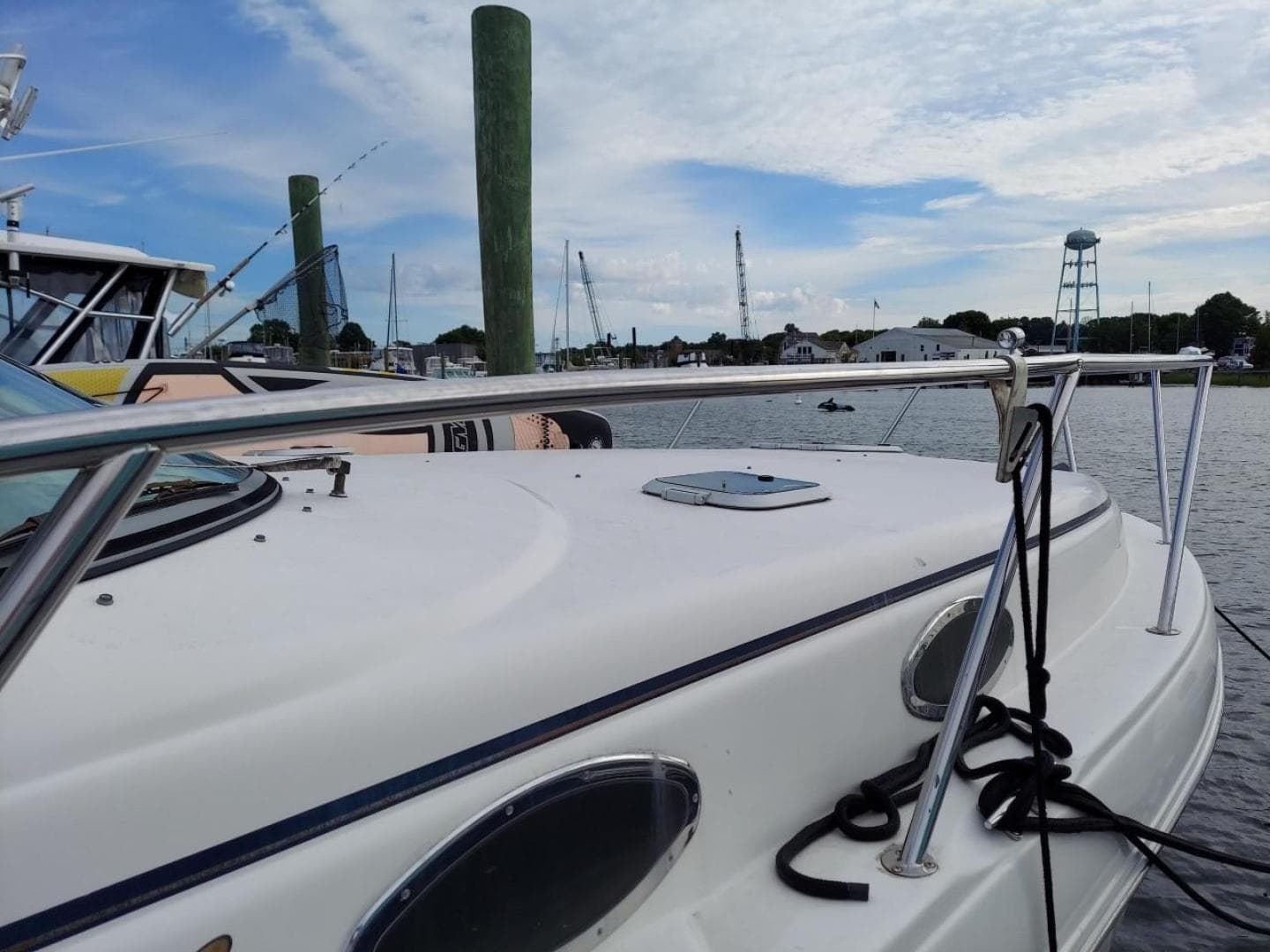 2004 Rinker 342 Fiesta Vee — photo 24