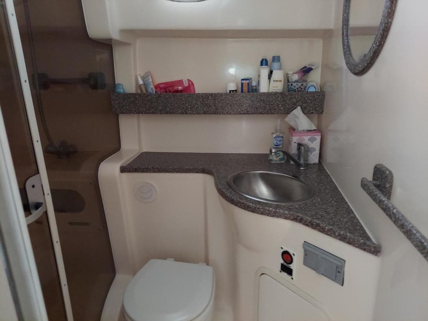 2004 Rinker 342 Fiesta Vee — photo 7