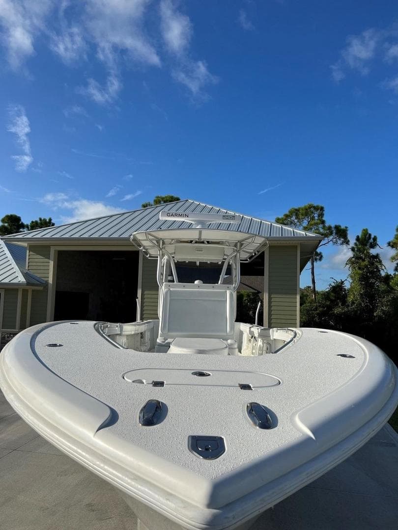 2016 Yellowfin Center Console — photo 3