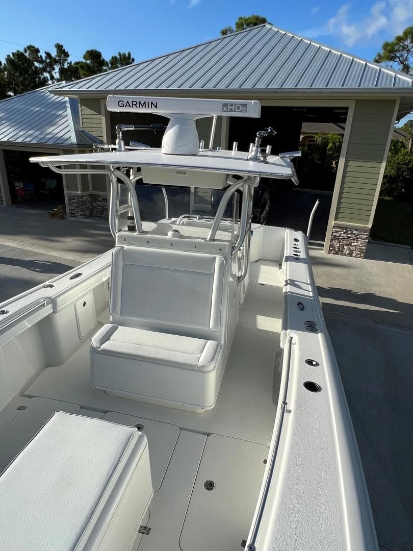 2016 Yellowfin Center Console — photo 7