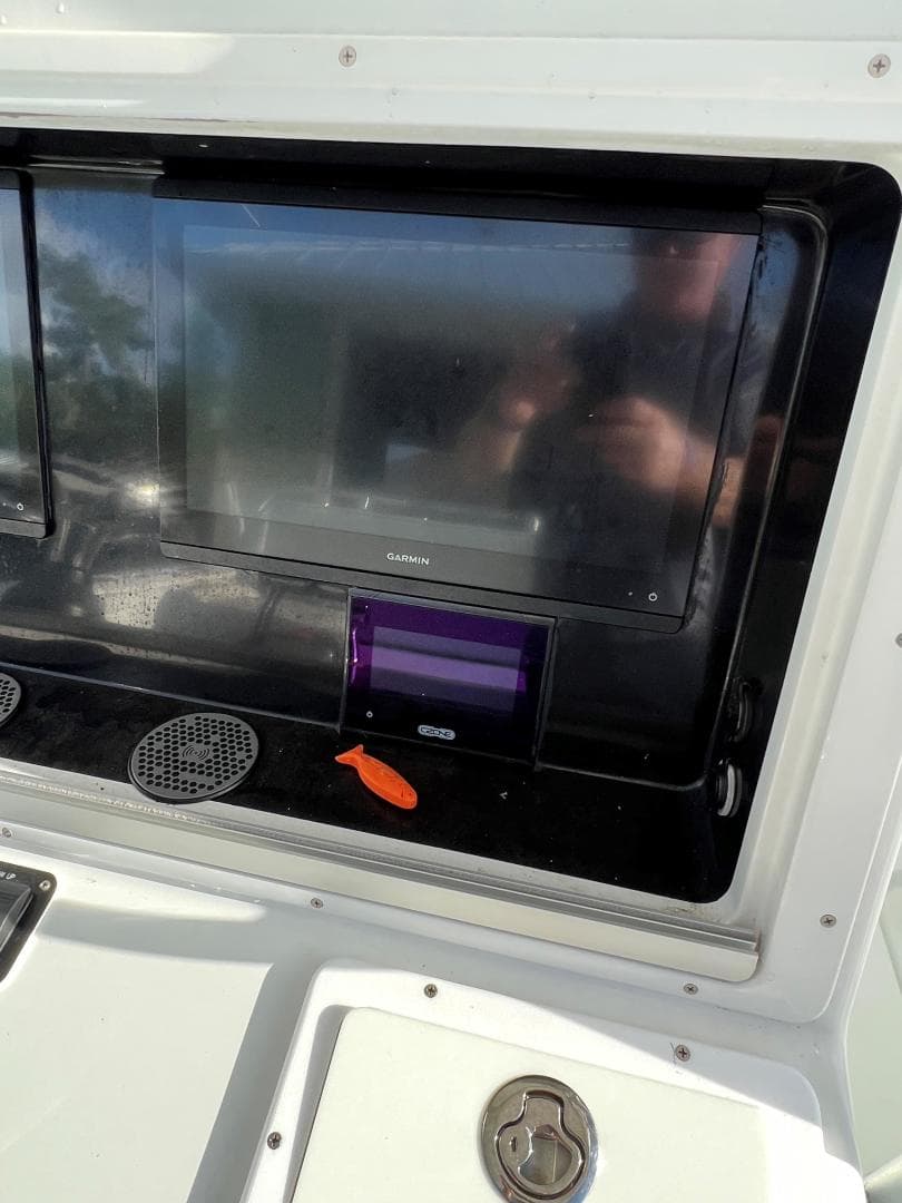 2016 Yellowfin Center Console — photo 13