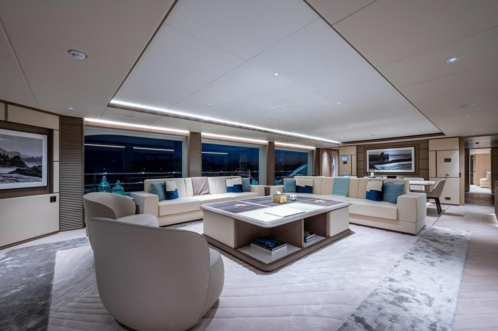 2020 Majesty Yachts — photo 7