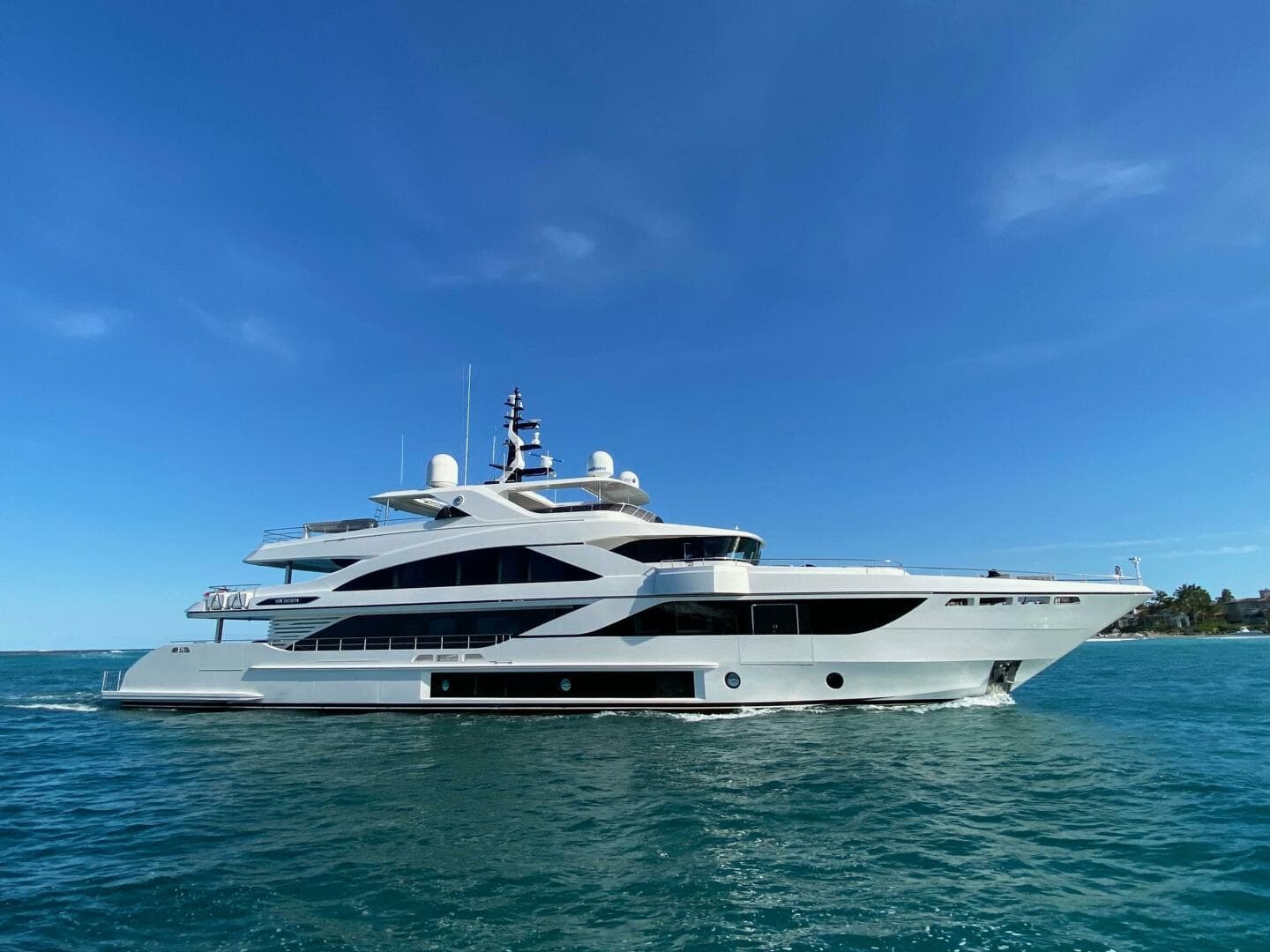 2020 Majesty Yachts — photo 1