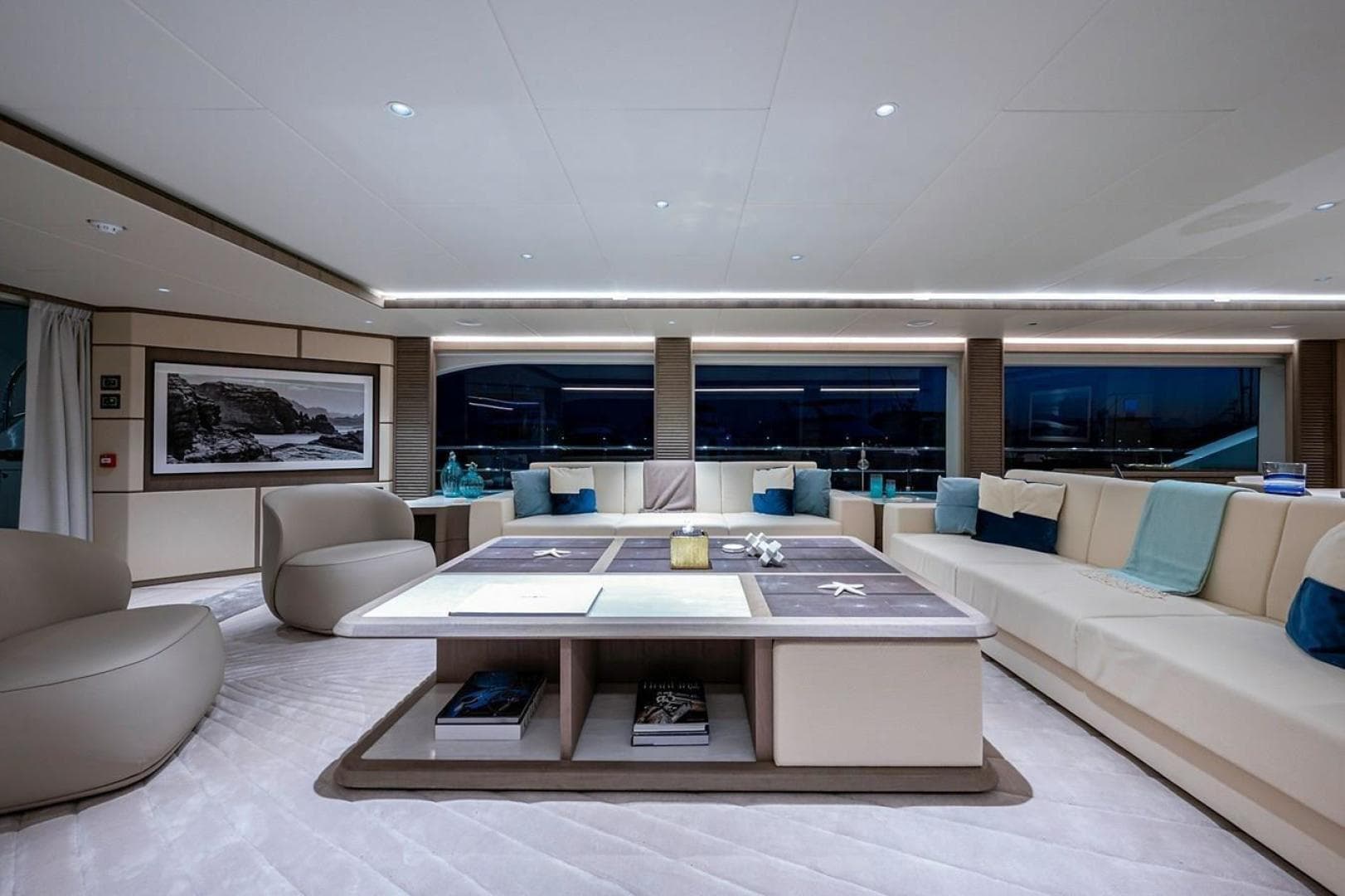 2020 Majesty Yachts — photo 8