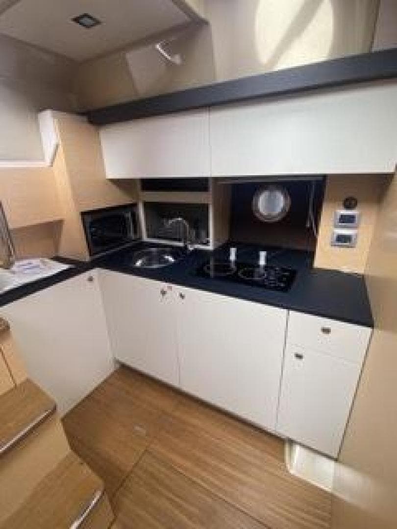 2013 Cranchi M 44 HT — photo 9