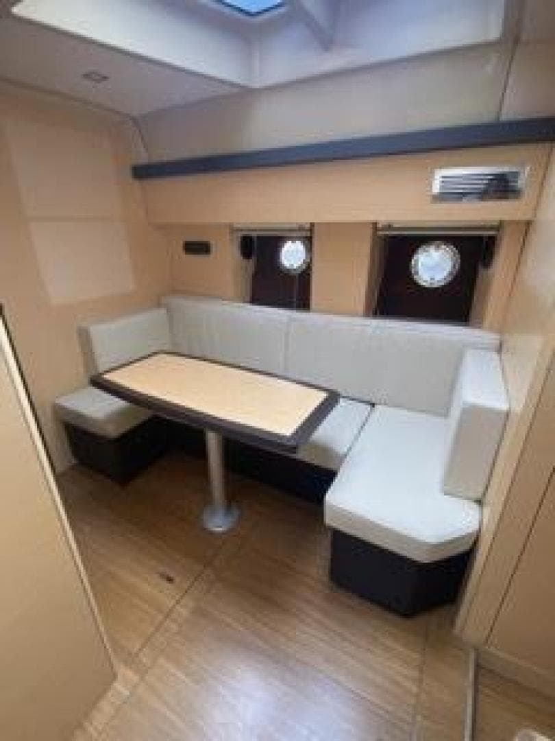 2013 Cranchi M 44 HT — photo 10