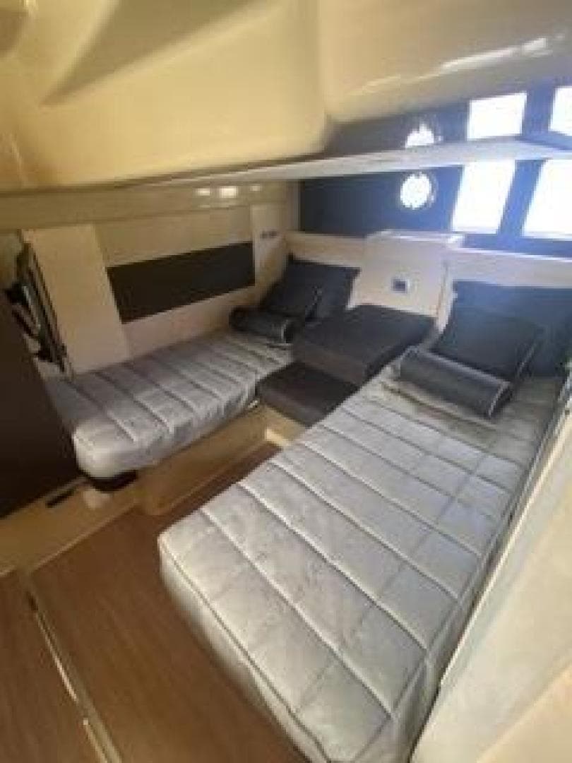 2013 Cranchi M 44 HT — photo 12