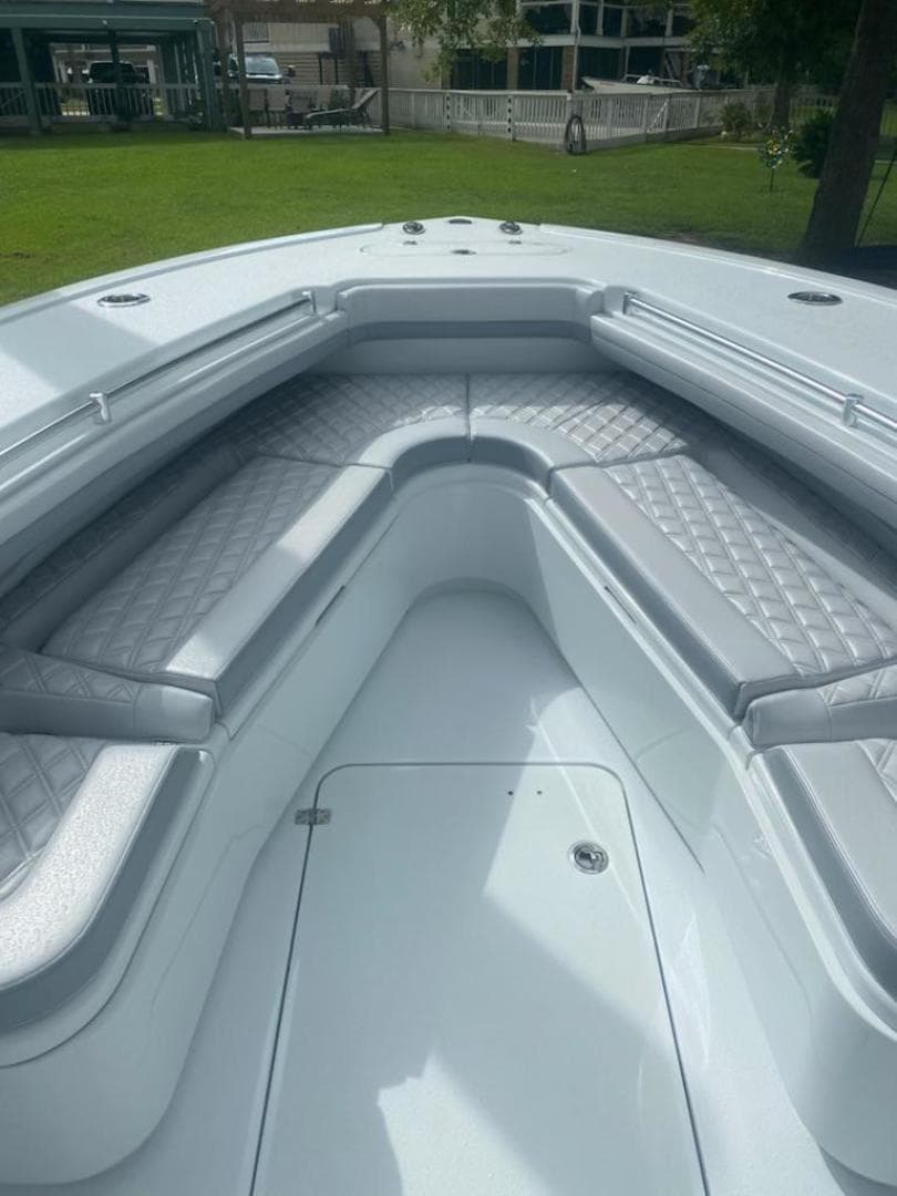 2022 Yellowfin Center Console — photo 2