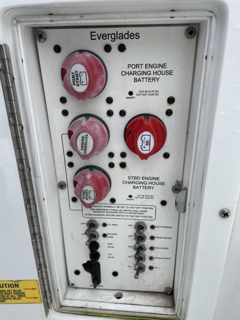 2007 Everglades 290 Pilot — photo 9